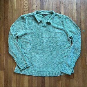 Cozy collared green sweater